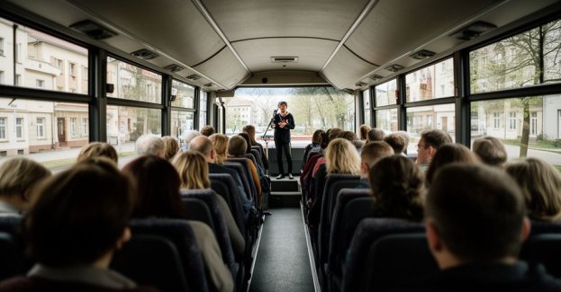 9 października w Chełmży widzowie będą mogli obejrzeć spektakl „Drogi”, którego akcja toczy się podczas przejazdu autobusem. Przedstawienia zaplanowano na godz. 17.00 i 20.00.
